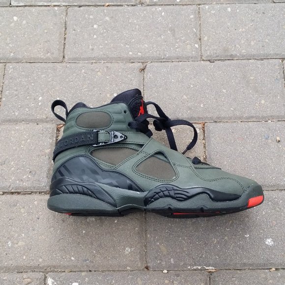 Nike Air Jordan 8 Take Flight Undefeated Sneakers - Picture 2 of 8